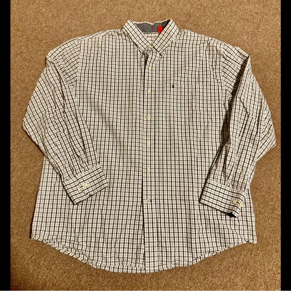 IZOD Men's Button Down Shirt (XL)